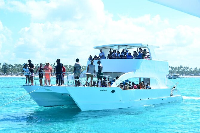 Private Catamaran with Sound system, Slide, Open bar & Snorkeling - Thirty minutes at Punta de los Nidos