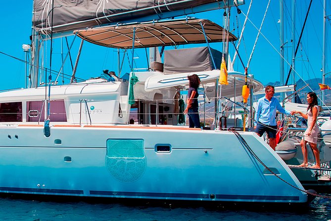 Private Charter On Our Luxury Catamaran - Key Points at a Glance