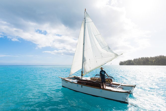 PRIVATE Half Day Tour : Moorea Snorkeling & Sailing on a Catamaran named Taboo - Wind, rain, and the limits of the sailing promise