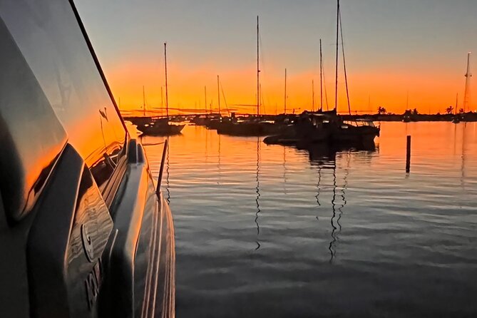 Private Luxury Catamaran Champagne Sunset Cruise - The sunset toast and the best photo window