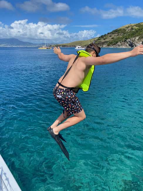 PRIVATE POWER CATAMARAN - What to bring for a smoother day