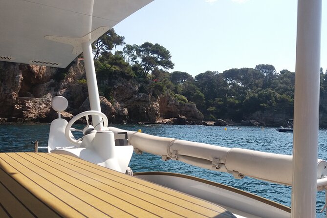 Private ride with sea bath in Solar Catamaran - Water, ice cream, and what to pack