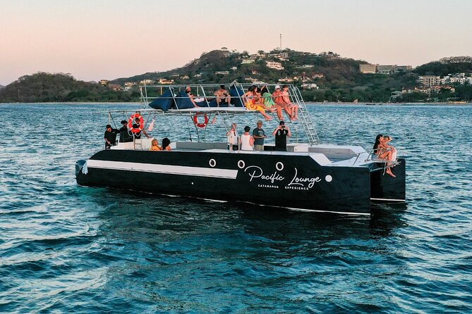 PUBLIC Pacific Lounge Catamaran - Tamarindo SUNSET experience - Key points at a glance