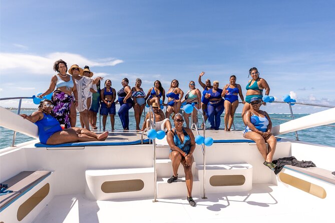 Puerto Plata Catamaran Cruise with Snorkeling, BBQ & Open Bar - The snorkeling stop in changing sea conditions