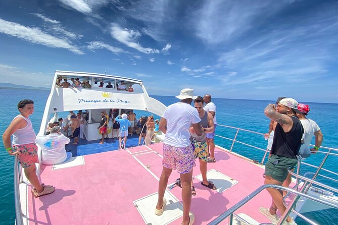 Puerto Plata Private Catamaran Snorkeling, BBQ & Open Bar - Rum, cocktails, beer, and soft drinks