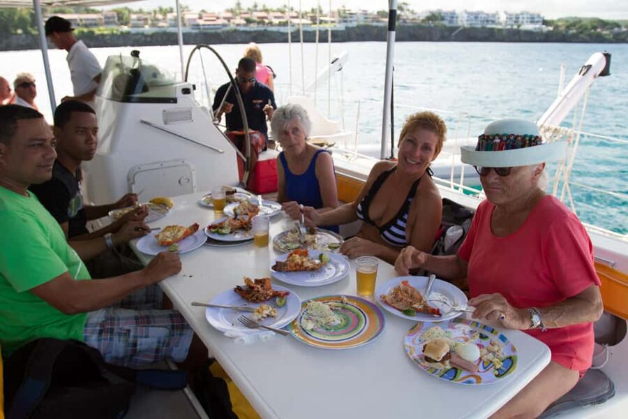 Puerto Plata: Sosúa Catamaran Day Trip with Lunch and Drinks - Is $79 good value for five hours?