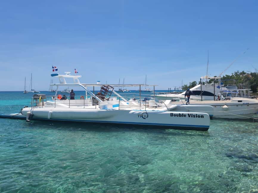 Punta Cana: Exclusive Private Catamaran Tour to Saona Island – VIP Service - Palmilla Natural Pool and the first swim