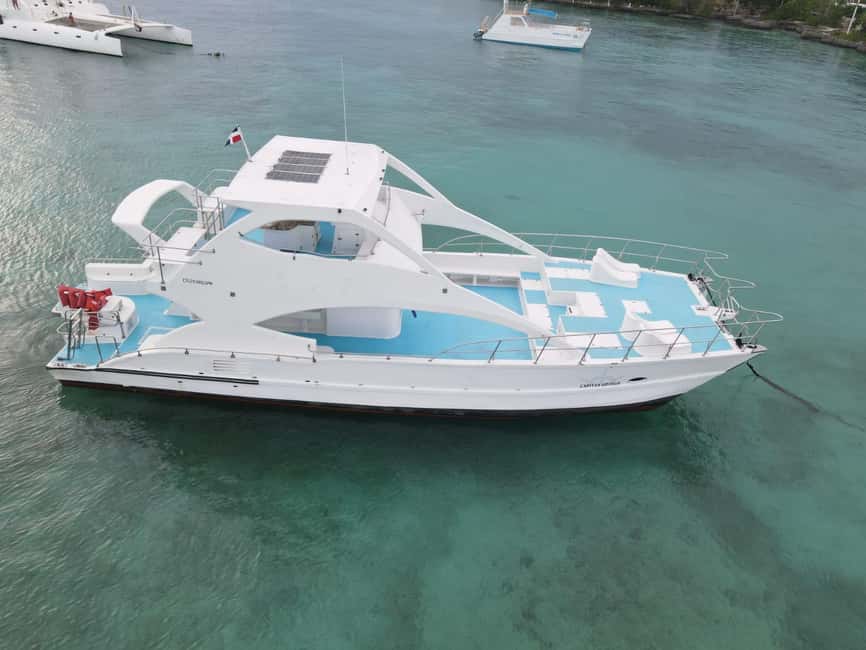 Punta Cana: Exclusive Private Catamaran Tour to Saona Island – VIP Service - What the private catamaran really adds