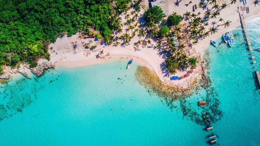 Punta Cana - Santo Domingo: Saona Island VIP Catamaran Tour - Getting to Bayahibe and the Boats