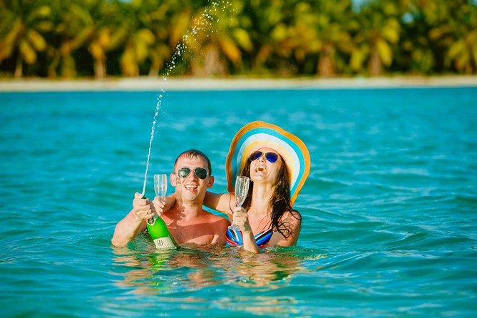 Punta Cana: Saona Island Food And Drink Catamaran Hotel Pickup - Key points to know before booking