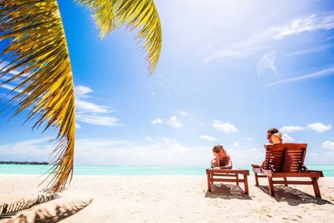 Punta Cana: Saône Island in Catamaran, Small Groups, With Food - The island stop: beach, sandbank, and open time