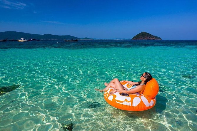 Racha and Coral Island One Day Trip + Sunset by Luxury Catamaran From Phuket - How luxurious is the catamaran?