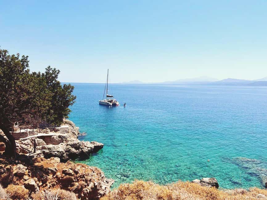Rethymno Premium Catamaran Cruise: Healthy Lunch & Open Bar - Lunch is the strongest value point