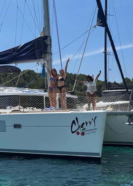 Rhodes: All inclusive Catamaran Escape with Lunch & Drinks - Ladiko Bay and lunch on board