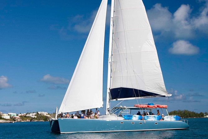 Rising Son Catamaran Adventure in Bermuda - Choosing your place on the catamaran