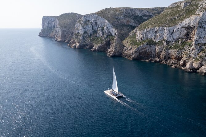 Sailing trip and swim in the bay of Dénia on a catamaran - Key points to know before you book