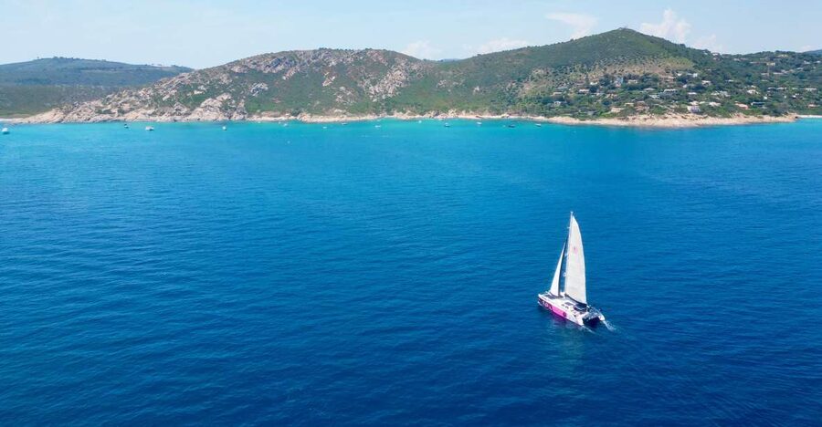 Saint Tropez: Evening Catamaran Party with Welcome Drink - Who will enjoy this catamaran party