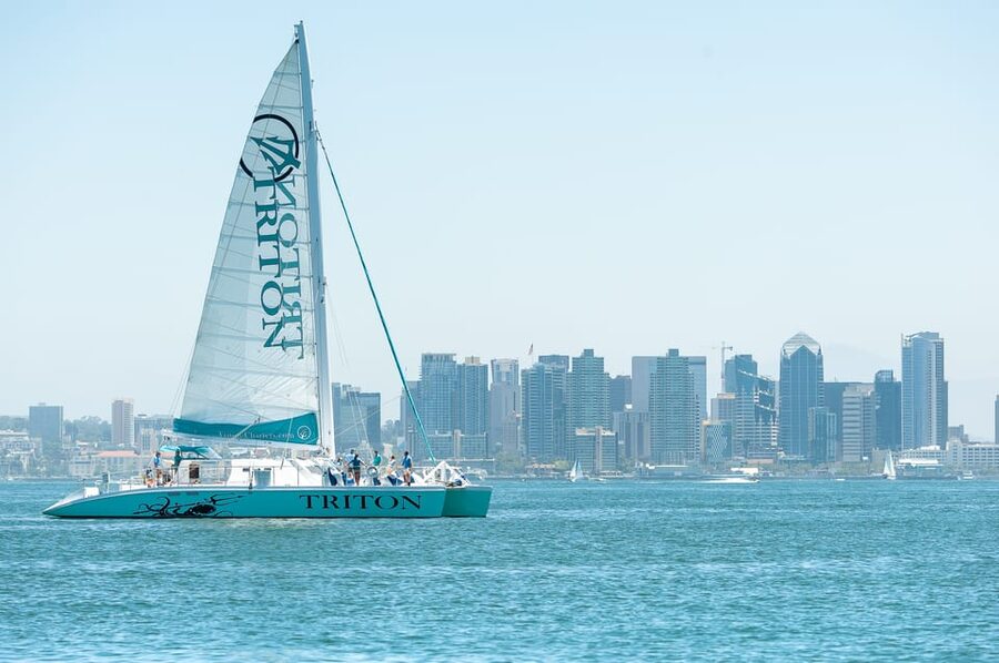 San Diego Harbor Cruise: 2.5 hour Catamaran Cruise - Practical limits and booking details