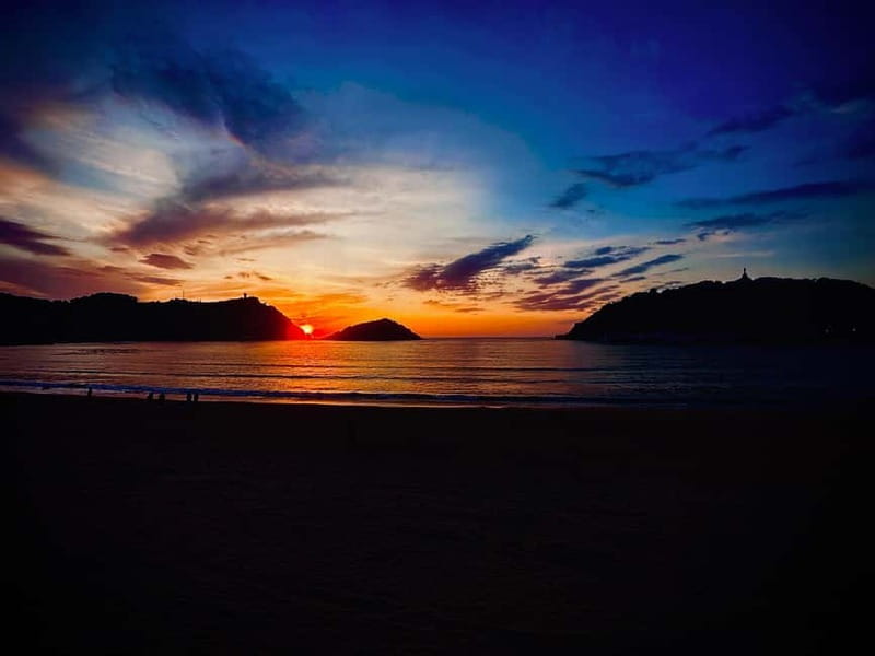 San Sebastián: Sunset Cruise on a Sustainable Catamaran - Key points to know before boarding