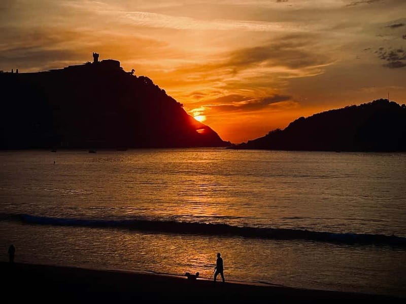 San Sebastián: Sunset Cruise on a Sustainable Catamaran - Setting out from Stairway Number 1