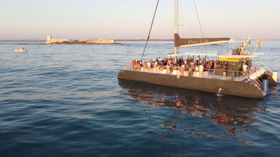 Sancti Petri: Sunset Catamaran Cruise - Seeing Cádiz Bay from the water