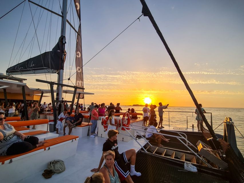 Sancti Petri: Sunset Catamaran Cruise - Practical details that affect your evening