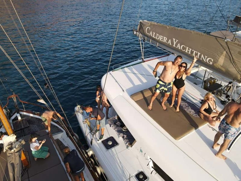 Santorini:All-inclusive Catamaran Cruise with Thirassia Stop - Food, drinks, and comfort onboard