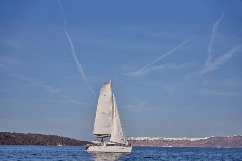 Santorini: Caldera Classic Catamaran Cruise w/ Meal & Drinks - Red Beach: Santorini’s boldest shoreline