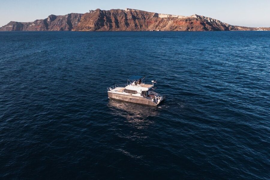Santorini: Caldera Private Power Catamaran Cruise - Choosing between a 3, 4, or 5-hour cruise