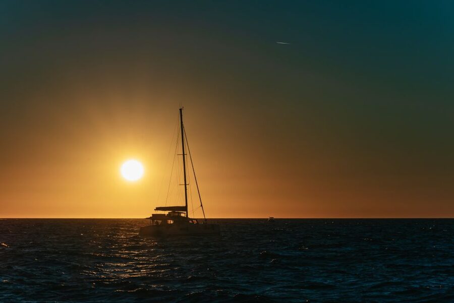 Santorini: Catamaran Caldera Cruise with Meal and Drinks - Who Will Enjoy This Cruise Most?