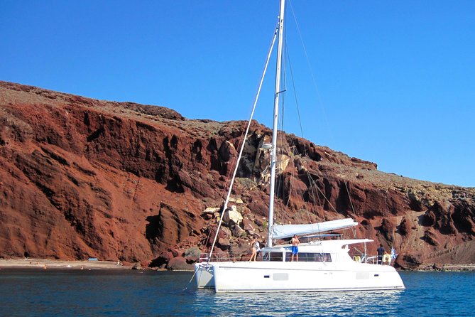 Santorini Catamaran Cruise with Fresh Meal and Open Bar - Sunset departures and the best time to go