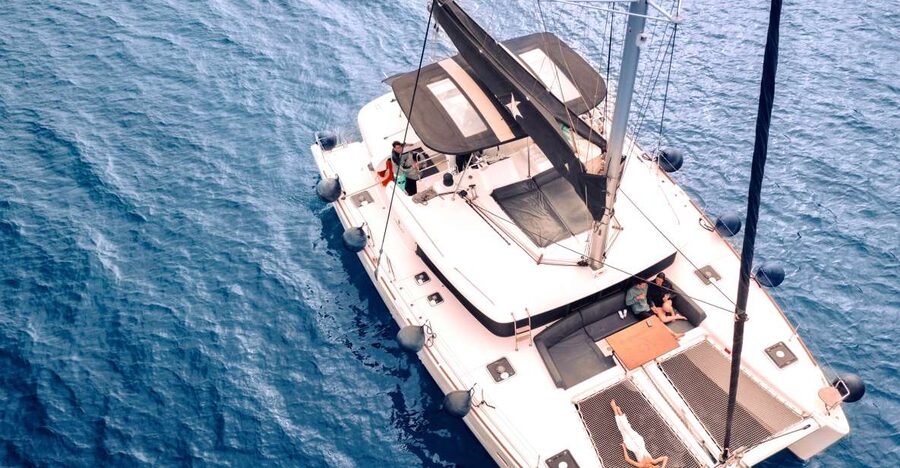 Santorini: Catamaran Cruise with Lunch, Drinks, & Oia Visit - Thirassia brings the first long swim
