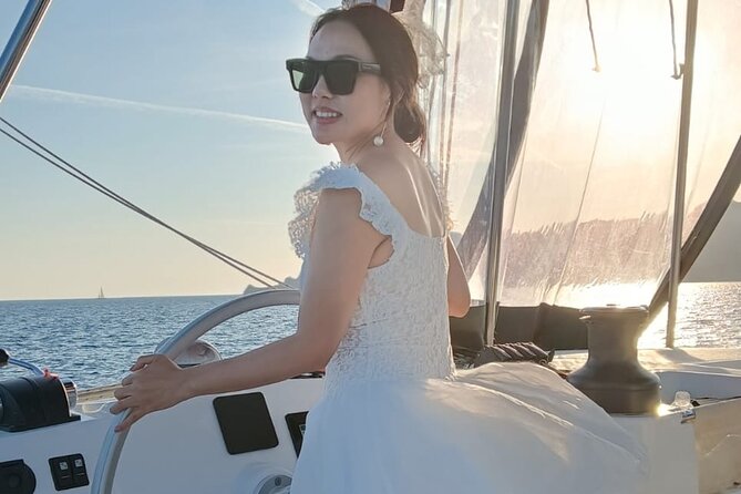 Santorini Catamaran Cruise with Meal and Drinks - The personal touch from Thomas, Ellie, and George