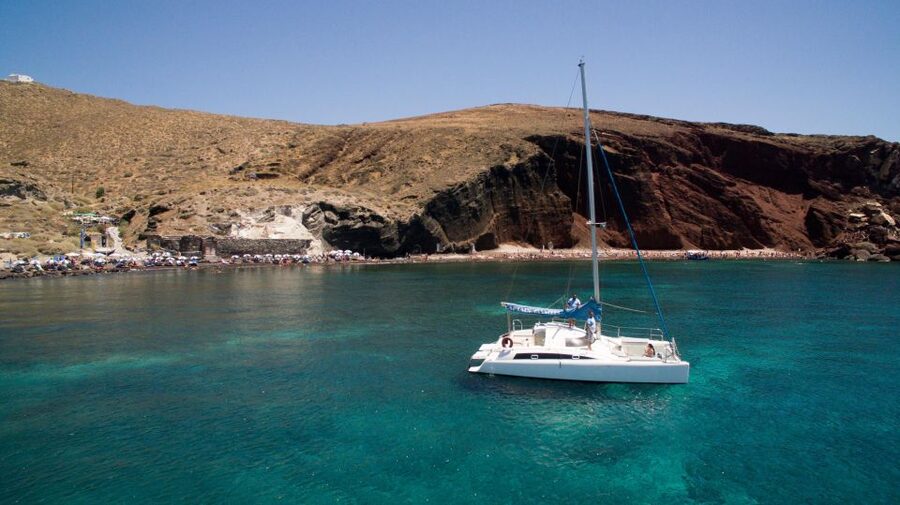 Santorini:Catamaran: private cruise with food & drinks - Key points to know before you book
