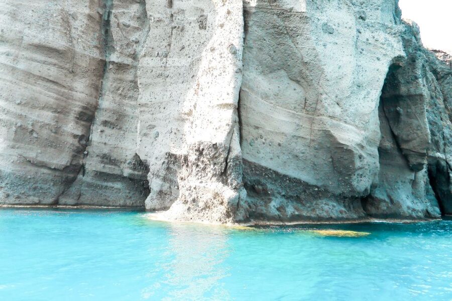 Santorini: Catamaran Tour with BBQ Meal and Unlimited Drinks - Hot springs beneath the volcano
