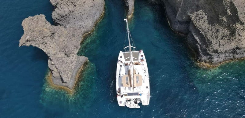 Santorini: Luxury Catamaran Cruise with Lunch, BBQ & Drinks - Into the Caldera and the volcano hot springs