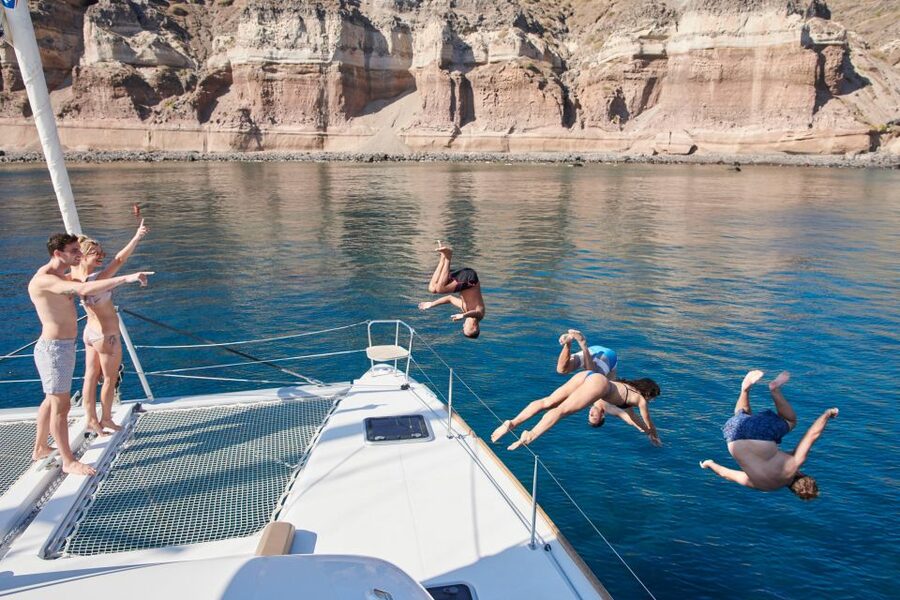 Santorini: Platinum Catamaran Cruise w/ BBQ Meal & Open Bar - Why this cruise works so well on Santorini