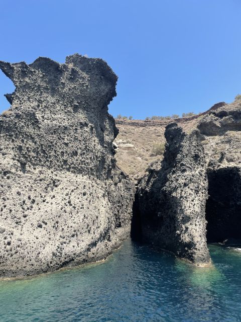 Santorini: Private All-In Catamaran Cruise, with Food|Drinks - Key points to know before booking