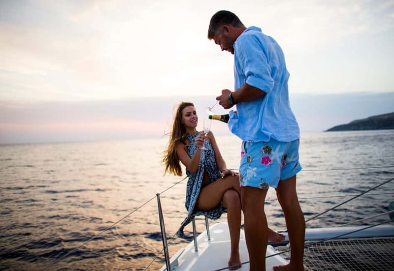 Santorini: Private Catamaran Cruise with BBQ Meal and Drinks - Sunset departures and the question of timing