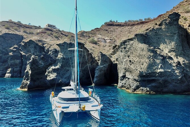 Santorini: Standard Small-Group Catamaran Cruise with Food/Drinks - Mesa Pigadia, lunch, and the longest stop