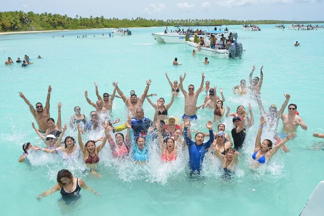 Saona Catamaran Cruise with Lunch and Natural Swimming Pool - Timing problems are the biggest risk