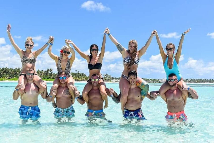 Saona Exclusive Catamaran – Small Group Experience - Starting in Bayahibe at 8:30 a.m.