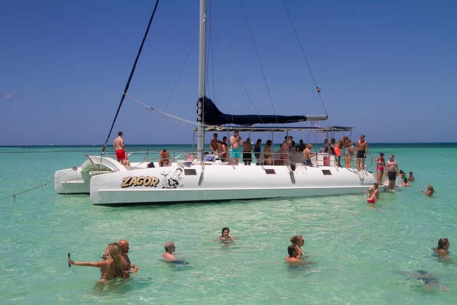 Saona Island Comfort Experience by Catamaran - A full day from Los Melones to Saona