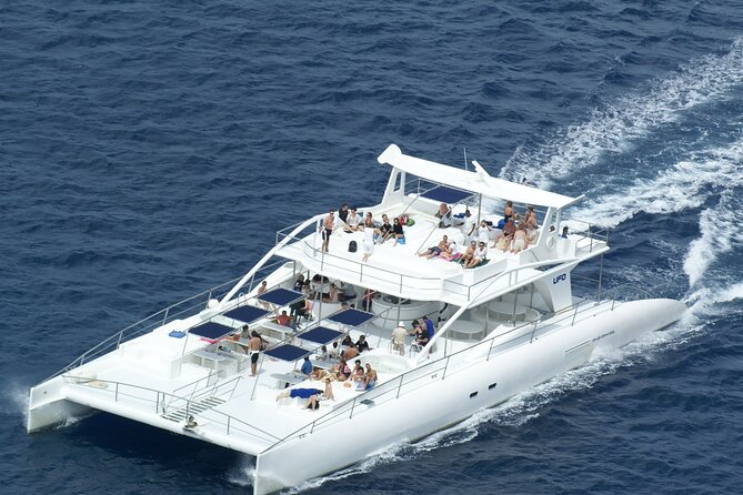 Saona Island Tour Catamaran Buffet Lunch & Full Day Trip - Guides, photos, and the group atmosphere