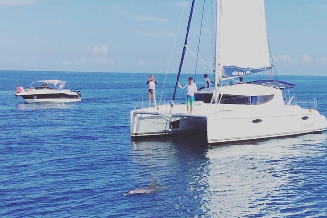 Set Sail on an All Inclusive Catamaran to Ile Aux Benitiers - Music, mood, and the size of the group
