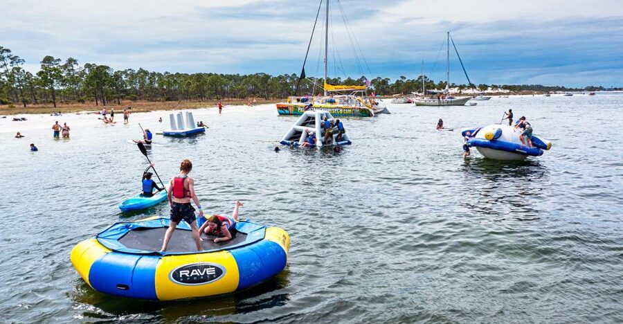 Shell Island: Adventure Tour on the Privateer Catamaran - From Bayside Resort to Shell Island in 15 minutes