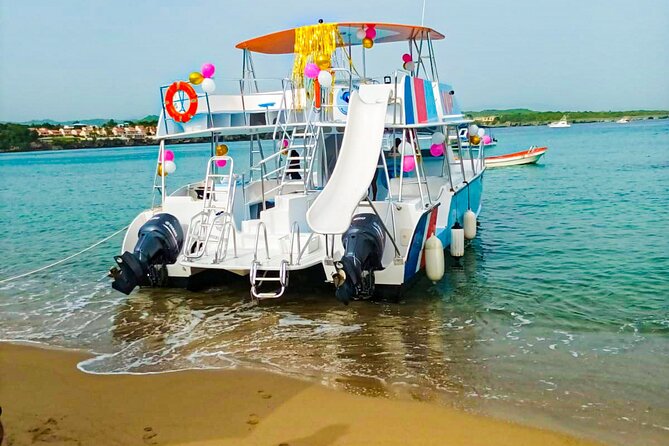 Short Excursion 4-Hour Party Catamaran and Snorkeling - Weather, waves, and seasickness