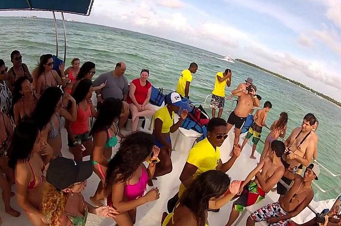 Snuba Snorkelking Parasailing and Catamaran Pack - Food, drinks, and what to pack