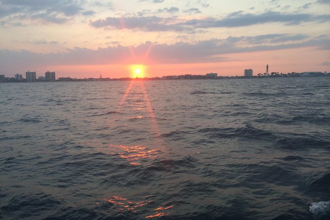 Sunset Catamaran Cruise in Ft. Lauderdale - From Spirit of Lauderdale to Millionaires Row