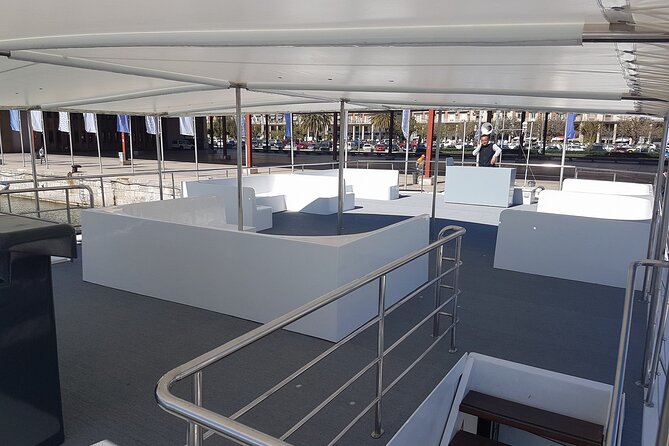 Sunset Catamaran Excursion from Valencia with Boramar - Agua de Valencia, Music, and the Onboard Mood